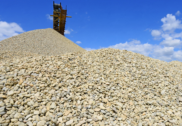 crushed-stone-vs-gravel.jpeg