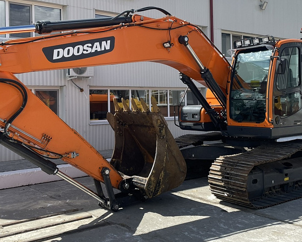 Мини-экскаватор Doosan DX55LC